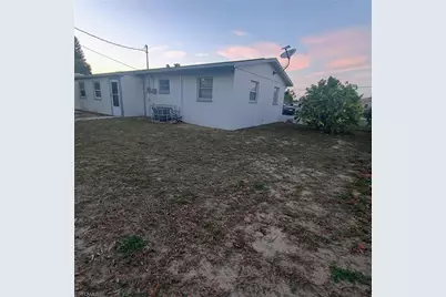 810 Palm Blvd, Lehigh Acres, FL 33936 - Photo 6