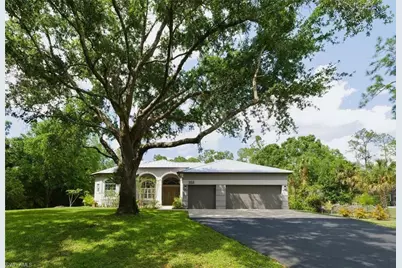 355 14th Ave NE, Naples, FL 34120 - Photo 1