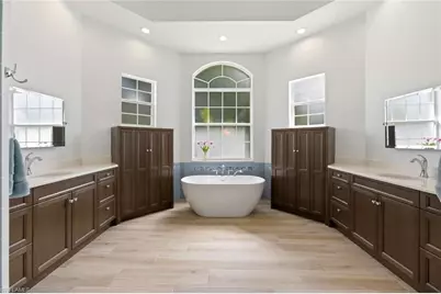 355 14th Ave NE, Naples, FL 34120 - Photo 12