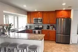 607 SE 34th Terrace, Cape Coral, FL 33904 - Photo 2