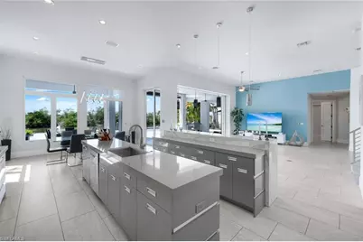 2826 SW 44th Ter, Cape Coral, FL 33914 - Photo 12