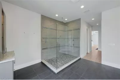 2826 SW 44th Ter, Cape Coral, FL 33914 - Photo 32