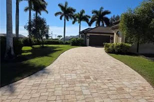 2406 Kismet Lakes Ln, Cape Coral, FL 33993 - Photo 4
