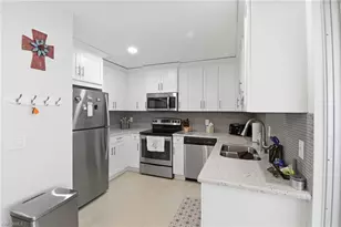 7400 College Parkway, Fort Myers, FL 33907 - Photo 14