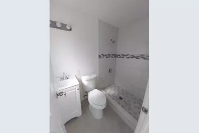 317 Tarpon Dr, Cape Coral, FL 33904 - Photo 16