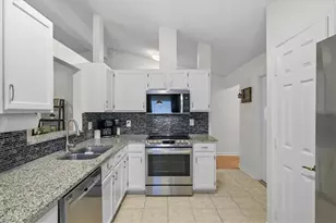 11179 Bentley Trace Ln E, Jacksonville, FL 32257 - Photo 12