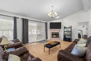 11179 Bentley Trace Ln E, Jacksonville, FL 32257 - Photo 18