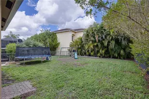 10519 Winged Elm Ln, Fort Myers, FL 33913 - Photo 26