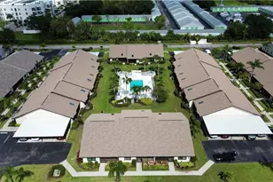11471 Caravel Cir, Fort Myers, FL 33908 - Photo 14