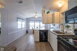 11089 Sunglow Ln, Fort Myers, FL 33908 - Photo 14