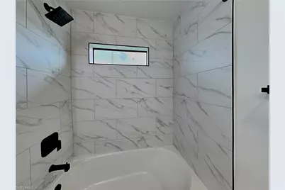 2900 11th St W, Lehigh Acres, FL 33971 - Photo 14