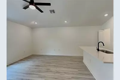 3201 23rd St SW, Lehigh Acres, FL 33971 - Photo 4