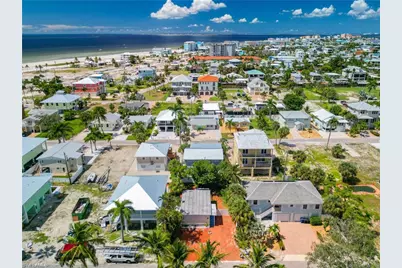 170 Pearl St, Fort Myers Beach, FL 33931 - Photo 46