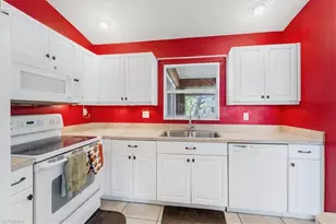 507 SE 8th Terrace, Cape Coral, FL 33990 - Photo 10