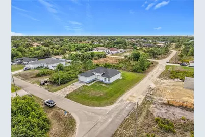 2815 Karen Ave N, Lehigh Acres, FL 33971 - Photo 2