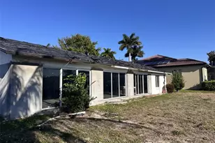 4945 Sorrento Ct, Cape Coral, FL 33904 - Photo 4
