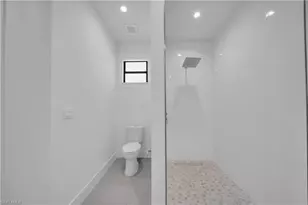 211 NE 15th Terrace, Cape Coral, FL 33909 - Photo 32