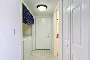 4293 Island Cir, Fort Myers, FL 33919 - Photo 6