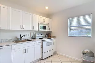 4293 Island Cir, Fort Myers, FL 33919 - Photo 8