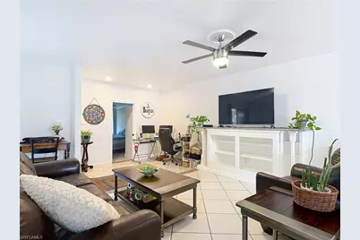 4293 Island Cir #4, Fort Myers, FL 33919 - Photo 14