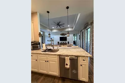 190 2nd St SE, Naples, FL 34117 - Photo 10