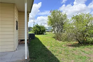 3053 Artesian Ln, North Fort Myers, FL 33917 - Photo 6