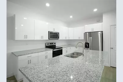 7015 Hero Cir, Labelle, FL 33935 - Photo 10