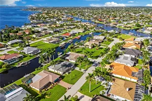 2232 SE 27th St, Cape Coral, FL 33904 - Photo 34