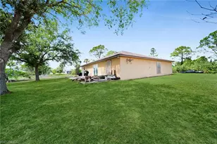 2501 36th St SW, Lehigh Acres, FL 33976 - Photo 18