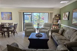 7105 Quail Run Ct W, Fort Myers, FL 33908 - Photo 4