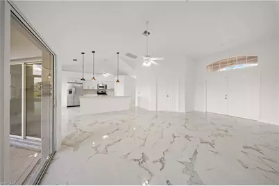 605 SE 23rd Ave, Cape Coral, FL 33990 - Photo 6