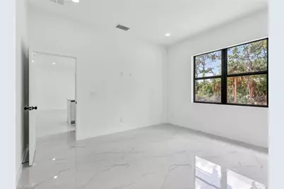 792 Bell Blvd S, Lehigh Acres, FL 33974 - Photo 20