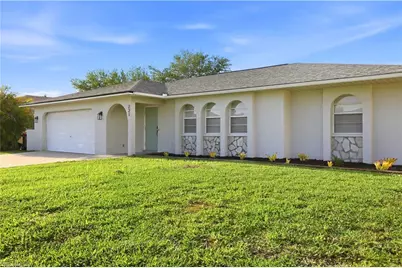 221 SW 13th Ter, Cape Coral, FL 33991 - Photo 4