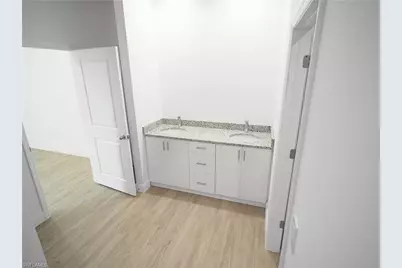 7002 Lotus Cir, Labelle, FL 33935 - Photo 10