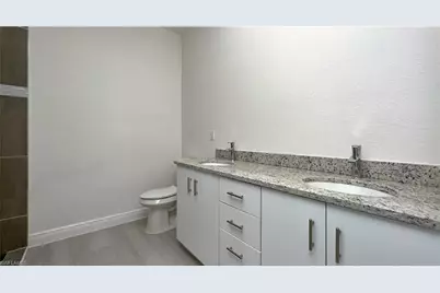 9020 Green Cir, Labelle, FL 33935 - Photo 4