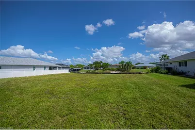 3725 SE 13th Ave, Cape Coral, FL 33904 - Photo 10