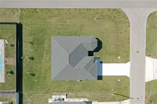 710 NW 2nd Ln, Cape Coral, FL 33993 - Photo 32