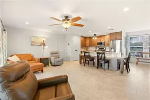 1119 SE 28th Terrace, Cape Coral, FL 33904 - Photo 10