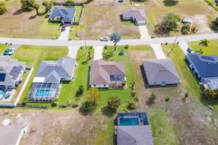 4404 NE 21st Ct, Cape Coral, FL 33909 - Photo 28