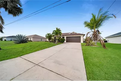 4404 NE 21st Ct, Cape Coral, FL 33909 - Photo 2