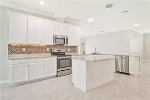 14535 Palamos Cir, Fort Myers, FL 33905 - Photo 4