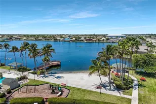 1726 Emerald Cove Cir, Cape Coral, FL 33991 - Photo 32
