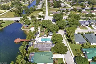 1726 Emerald Cove Cir, Cape Coral, FL 33991 - Photo 28