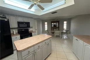 1222 SE 33rd St, Cape Coral, FL 33904 - Photo 10