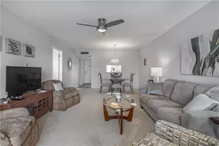 6220 Augusta Dr, Fort Myers, FL 33907 - Photo 12