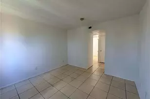 2905 Winkler Ave, Fort Myers, FL 33916 - Photo 10