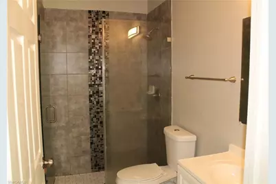 912 SW 39th Ter #104, Cape Coral, FL 33914 - Photo 8