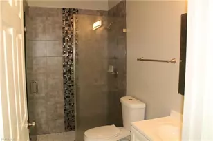 912 SW 39th Terrace, Cape Coral, FL 33914 - Photo 8