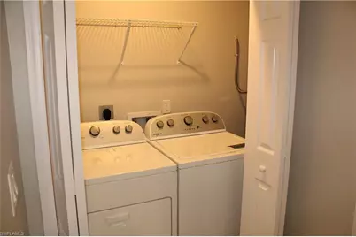 912 SW 39th Ter #104, Cape Coral, FL 33914 - Photo 12