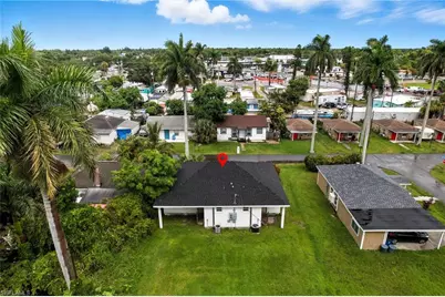 25 Cypress St, North Fort Myers, FL 33903 - Photo 32